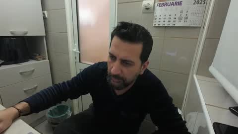 Snapshot of tarkan198 chatting on February 17, 2025, 6:48 pm tarkan198 online show from February 17, 2025, 6:48 pm