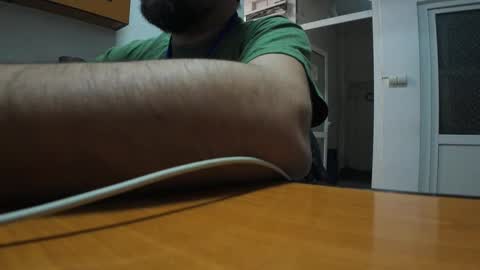 Snapshot of tarkan198 chatting on February 18, 2025, 4:26 pm tarkan198 online show from February 18, 2025, 4:26 pm