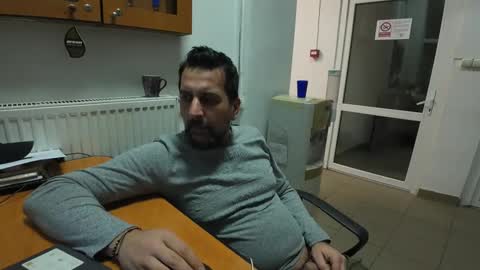 Snapshot of tarkan198 chatting on February 18, 2025, 7:30 pm tarkan198 online show from February 18, 2025, 7:30 pm