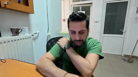 Snapshot of tarkan198 chatting on February 20, 2025, 8:03 pm tarkan198 online show from February 20, 2025, 8:03 pm