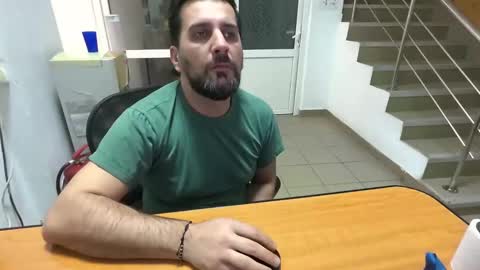 Snapshot of tarkan198 chatting on February 28, 2025, 8:28 pm tarkan198 online show from February 28, 2025, 8:28 pm