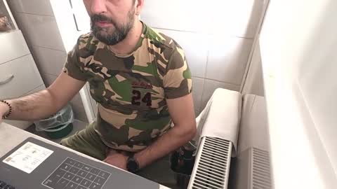 Snapshot of tarkan198 chatting on March 6, 2025, 7:03 am tarkan198 online show from March 6, 2025, 7:03 am