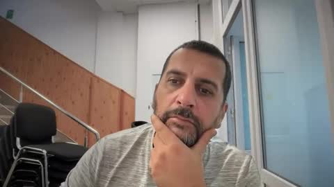 Snapshot of tarkan198 chatting on October 5, 2025, 6:45 am tarkan198 online show from October 5, 2025, 6:45 am