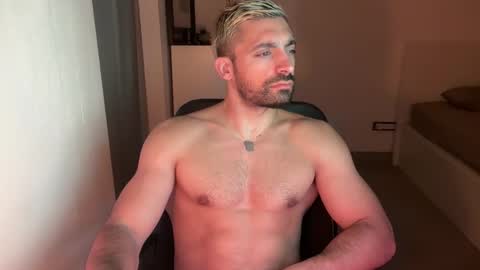 tarquit8 online show from September 26, 2025, 8:57 pm