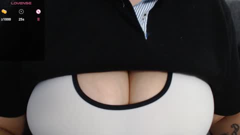 tarrant_ online show from January 27, 2025, 12:43 am