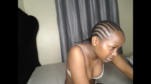 Snapshot of tasha_kimmy chatting on October 15, 2025, 5:57 pm Ireen online show from October 15, 2025, 5:57 pm