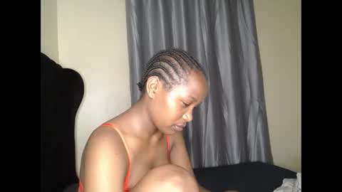 Snapshot of tasha_kimmy chatting on October 26, 2025, 4:24 pm Ireen online show from October 26, 2025, 4:24 pm