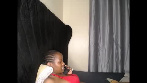 Snapshot of tasha_kimmy chatting on October 27, 2025, 6:01 pm Ireen online show from October 27, 2025, 6:01 pm