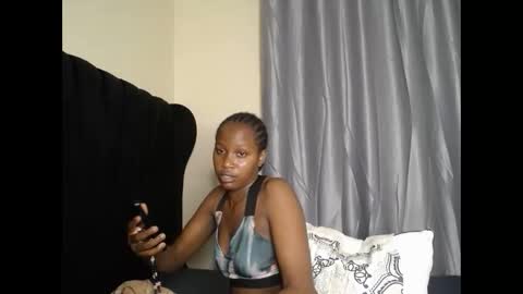 Snapshot of tasha_kimmy chatting on October 31, 2025, 6:42 pm Ireen online show from October 31, 2025, 6:42 pm