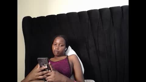 Ireen online show from November 24, 2025, 4:34 am