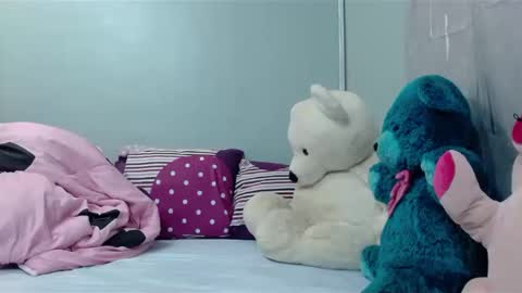 milan online show from February 4, 2025, 8:06 pm