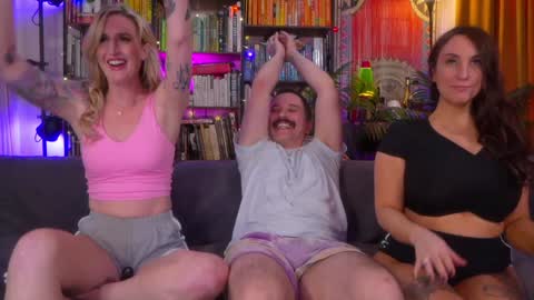 Vivian  Clark online show from February 27, 2026, 10:21 pm