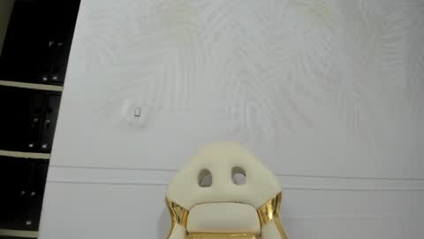 Snapshot of tasty_desires chatting on January 12, 2025, 5:13 am TATIS online show from January 12, 2025, 5:13 am