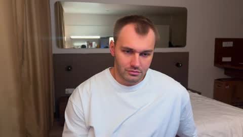 My shows 2100500 UTC3 online show from November 14, 2025, 4:44 am