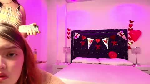 Snapshot of tata_and_michi chatting on February 16, 2025, 3:15 am tata_and_michi online show from February 16, 2025, 3:15 am