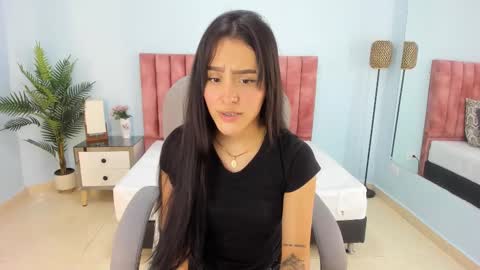 Tati Saldarriaga online show from February 16, 2026, 7:54 pm