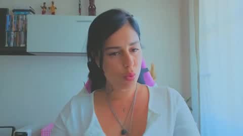 tatiana2224 online show from February 1, 2026, 5:44 pm