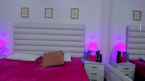 tatiana_arboleda online show from October 20, 2025, 11:21 am