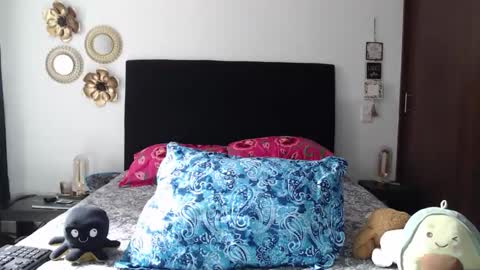 tatiana_monteros online show from October 27, 2025, 4:22 pm