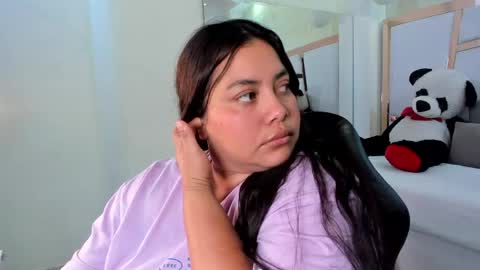 tatikanyx online show from May 14, 2026, 12:12 pm