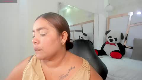 tatikanyx online show from May 25, 2026, 12:00 pm