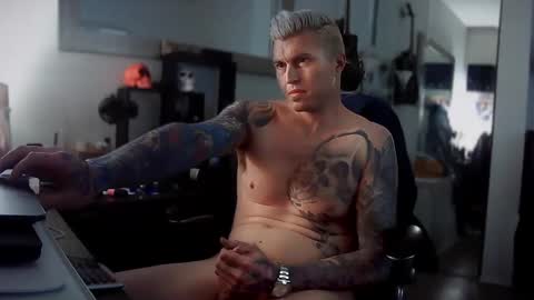 Snapshot of tattednblonde chatting on January 18, 2025, 3:27 pm tattednblonde online show from January 18, 2025, 3:27 pm