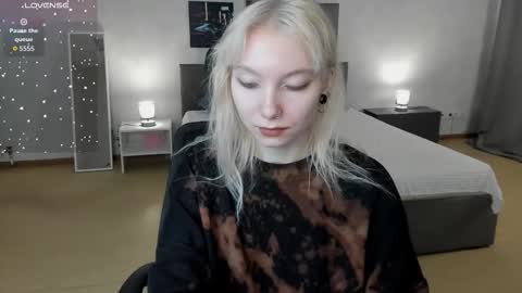 tattoo_artbaby online show from November 25, 2025, 5:07 am