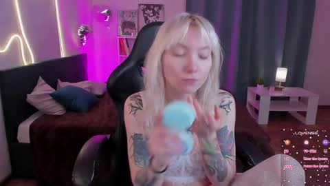 Snapshot of tattoo_artbaby chatting on May 20, 2026, 1:12 am tattoo_artbaby online show from May 20, 2026, 1:12 am