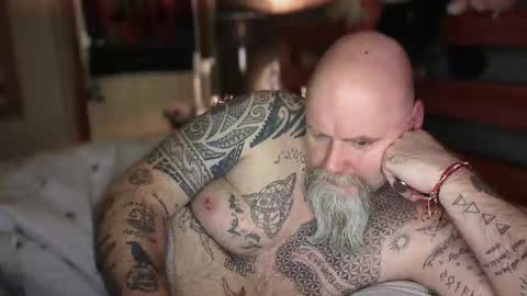 Tattooeddilf 01 online show from December 16, 2025, 12:48 am