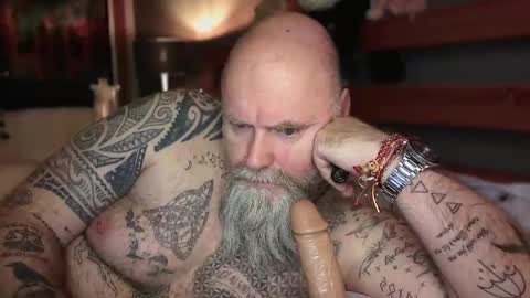 Tattooeddilf 01 online show from January 13, 2026, 11:43 pm