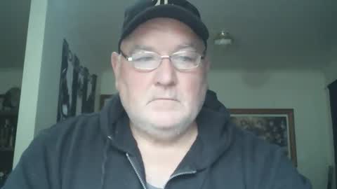 Snapshot of tattzsexy chatting on November 7, 2025, 11:05 pm tattzsexy online show from November 7, 2025, 11:05 pm