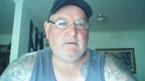 Snapshot of tattzsexy chatting on November 22, 2025, 11:59 pm tattzsexy online show from November 22, 2025, 11:59 pm