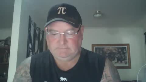 Snapshot of tattzsexy chatting on December 23, 2025, 1:36 am tattzsexy online show from December 23, 2025, 1:36 am