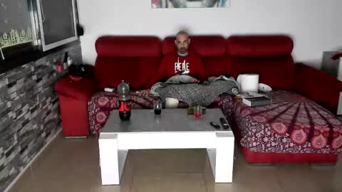 Tatuado20cm online show from December 3, 2025, 11:47 pm