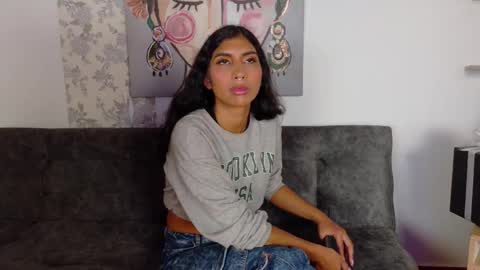 Taty Miller online show from November 24, 2025, 8:19 pm