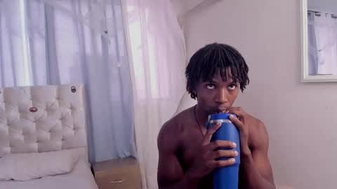 tau_montes online show from October 21, 2025, 3:57 pm