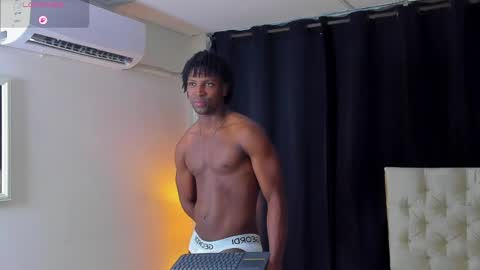 Snapshot of tau_montes chatting on April 1, 2026, 1:17 am tau_montes online show from April 1, 2026, 1:17 am