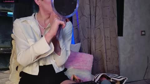 taurito___ online show from October 7, 2025, 6:10 am