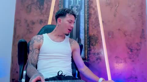 tauro_princs online show from November 9, 2025, 10:30 pm