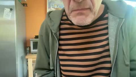 Snapshot of tauromolo chatting on April 7, 2026, 4:40 pm tauromolo online show from April 7, 2026, 4:40 pm