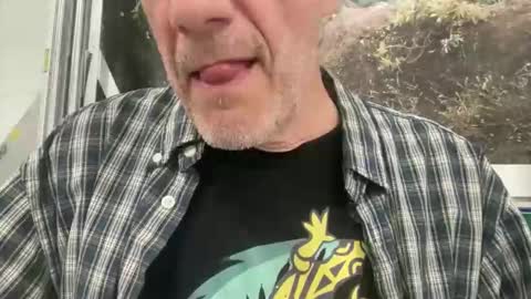 Snapshot of tauromolo chatting on June 7, 2026, 10:57 pm tauromolo online show from June 7, 2026, 10:57 pm