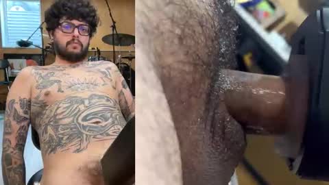 Snapshot of tauthor chatting on October 16, 2025, 10:11 pm tauthor online show from October 16, 2025, 10:11 pm