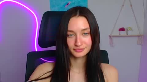 Taya online show from April 10, 2026, 6:56 pm