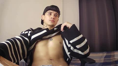 Snapshot of taylor_024 chatting on May 29, 2026, 8:01 am independent model online show from May 29, 2026, 8:01 am
