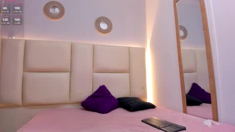 taylor_colores online show from October 24, 2025, 12:34 pm