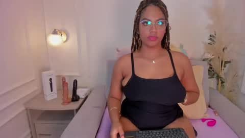 Snapshot of taylor_sexyy chatting on January 15, 2025, 7:26 am Taylor online show from January 15, 2025, 7:26 am