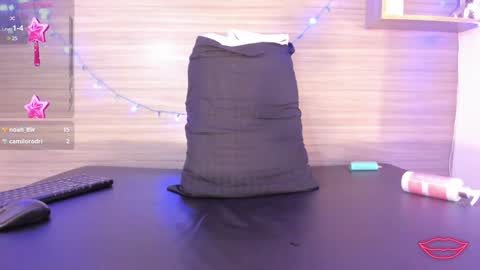 Snapshot of taylor_walton chatting on January 14, 2025, 3:26 pm Taylor online show from January 14, 2025, 3:26 pm