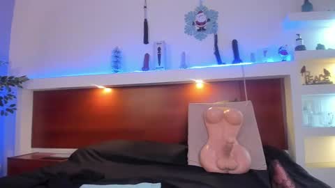 Taylor online show from December 23, 2024, 3:01 pm