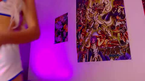 TAYLOR  online show from December 15, 2025, 12:42 pm