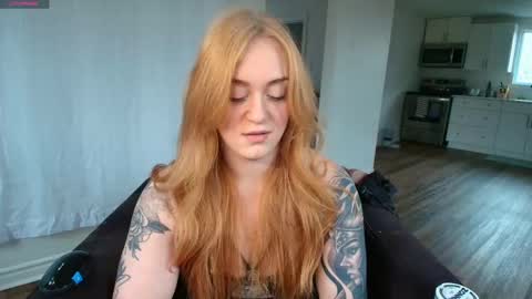 Taylor Tait online show from November 3, 2025, 6:53 pm